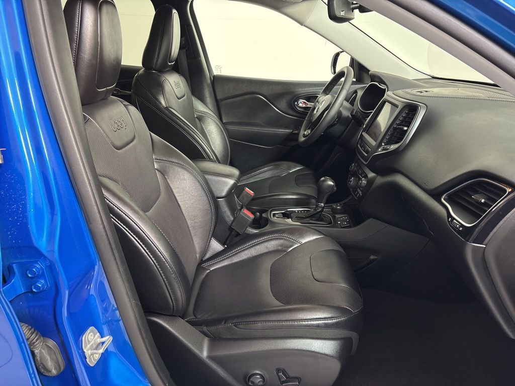 Thumbnail: 2023 Jeep Cherokee - 12