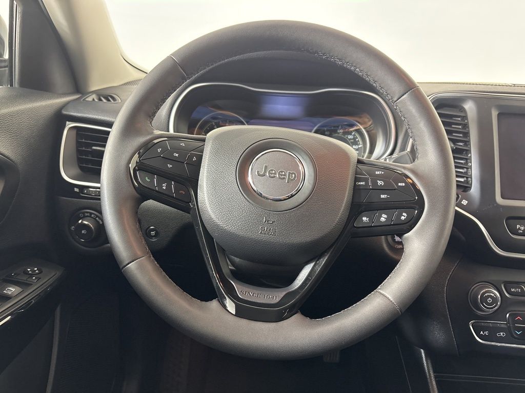 Thumbnail: 2023 Jeep Cherokee - 19