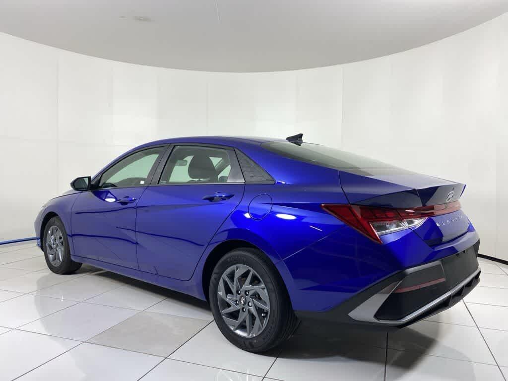 Thumbnail: 2025 Hyundai Elantra - 3