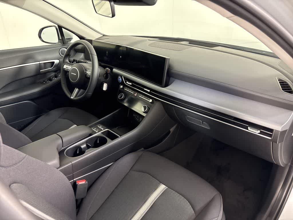 Thumbnail: 2025 Hyundai Sonata - 13