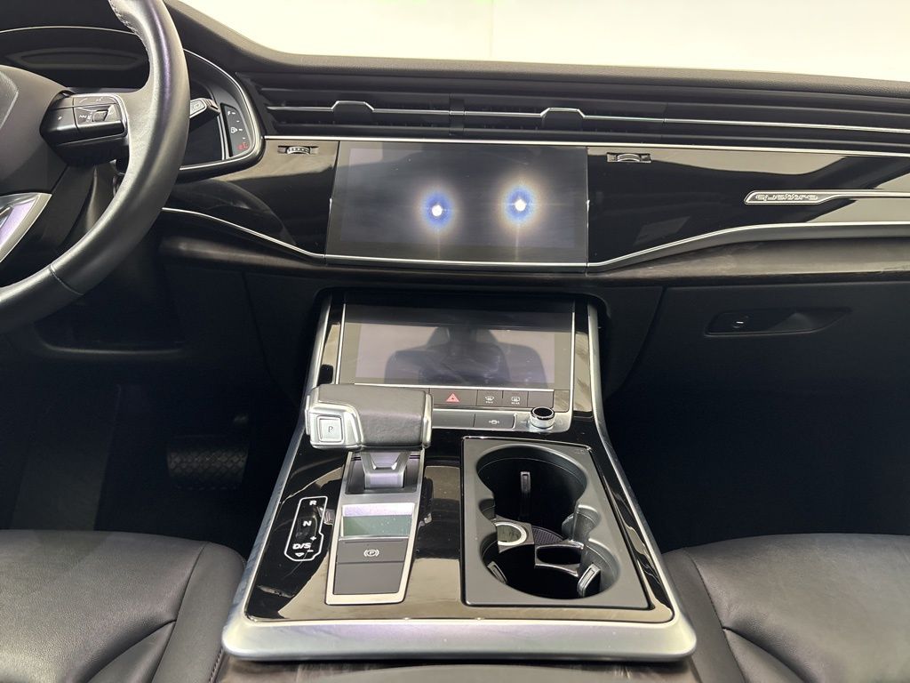 Thumbnail: 2021 Audi Q7 - 23