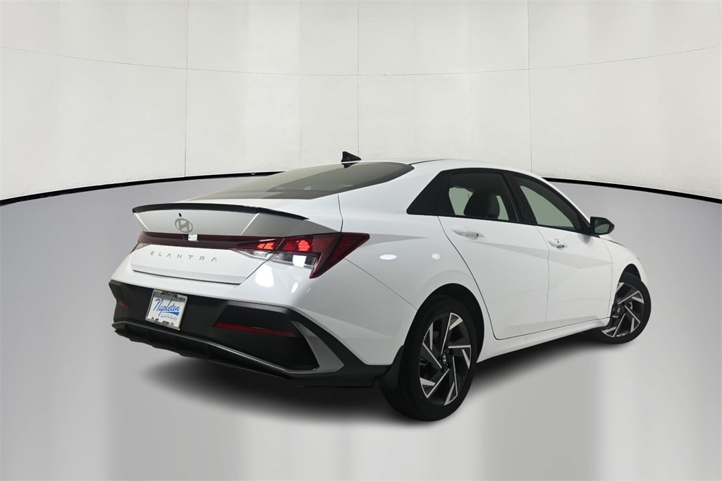 Thumbnail: 2025 Hyundai Elantra - 7
