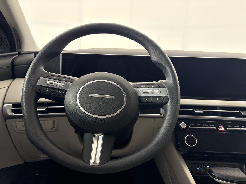 Thumbnail: 2026 Hyundai Tucson - 21