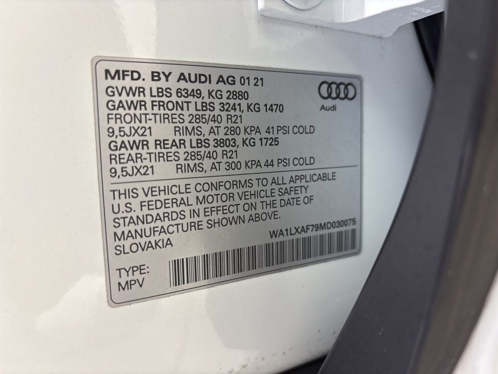 Thumbnail: 2021 Audi Q7 - 10