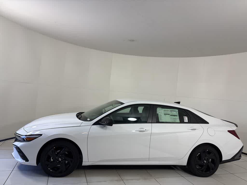 New 2026 Hyundai Elantra SEL Sport Sedan