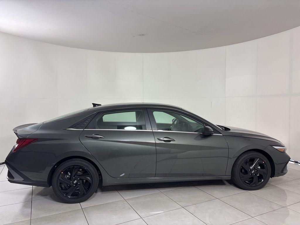 Thumbnail: 2026 Hyundai Elantra - 6