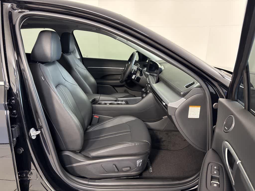 Thumbnail: 2025 Hyundai Sonata - 12