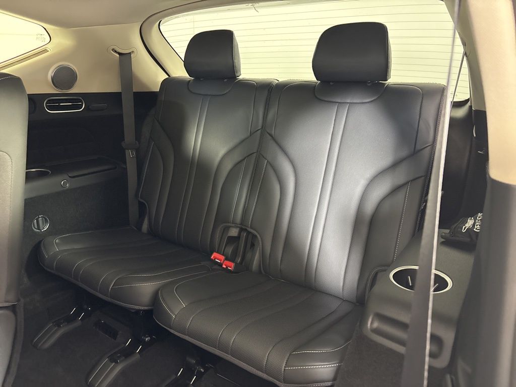 Thumbnail: 2024 Genesis GV80 - 21