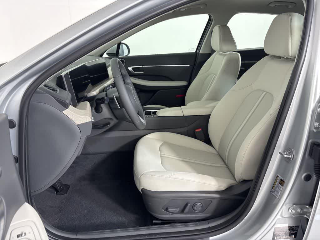 Thumbnail: 2025 Hyundai Sonata - 14