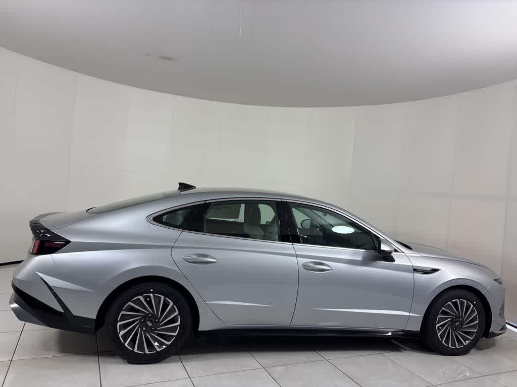 Thumbnail: 2025 Hyundai Sonata - 6
