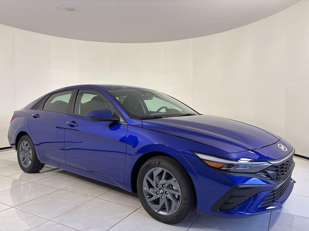 Thumbnail: 2025 Hyundai Elantra - 7