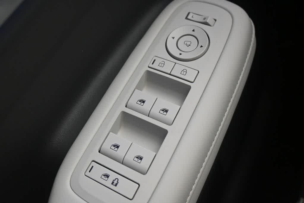 Thumbnail: 2025 Hyundai Santa Fe - 14