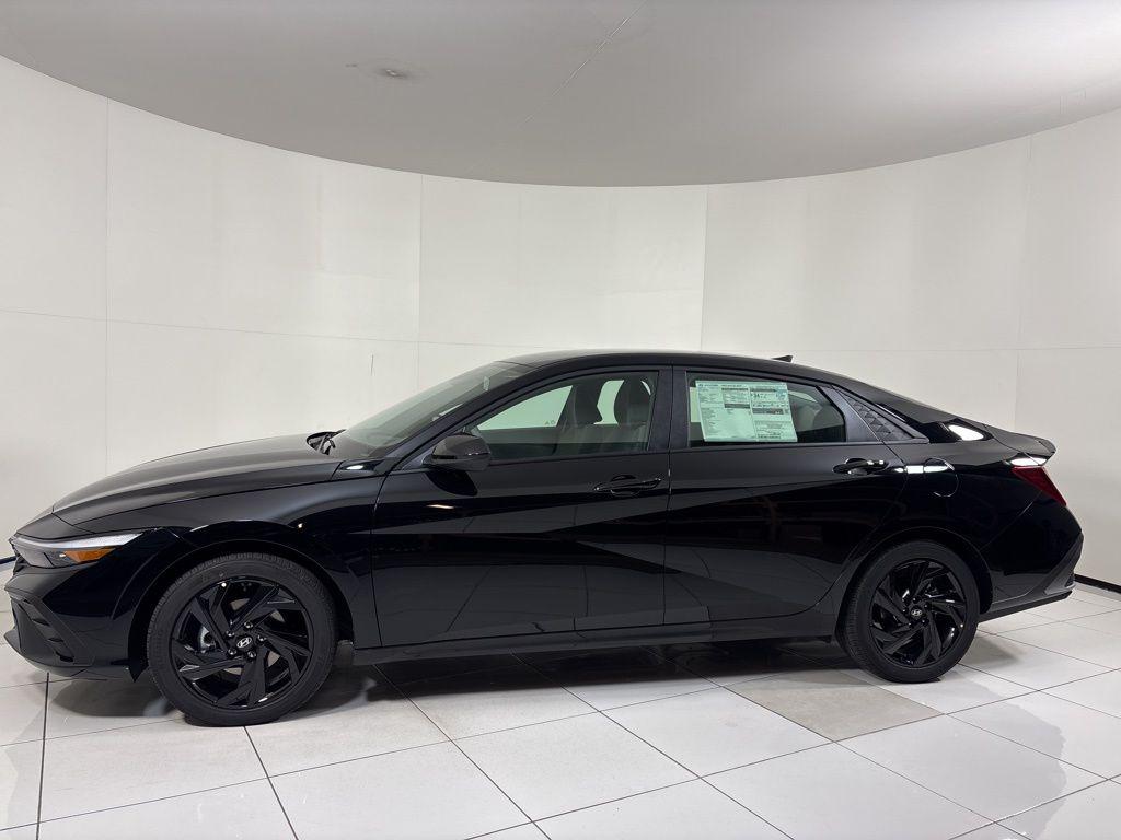 Thumbnail: 2026 Hyundai Elantra - 2
