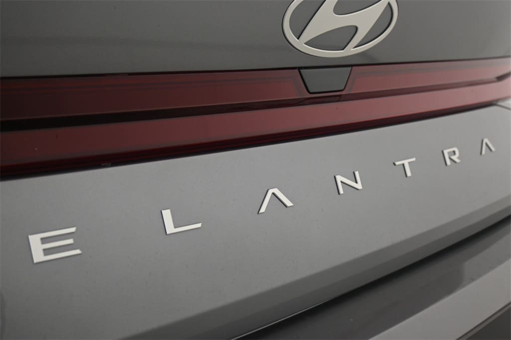 Thumbnail: 2025 Hyundai Elantra - 8