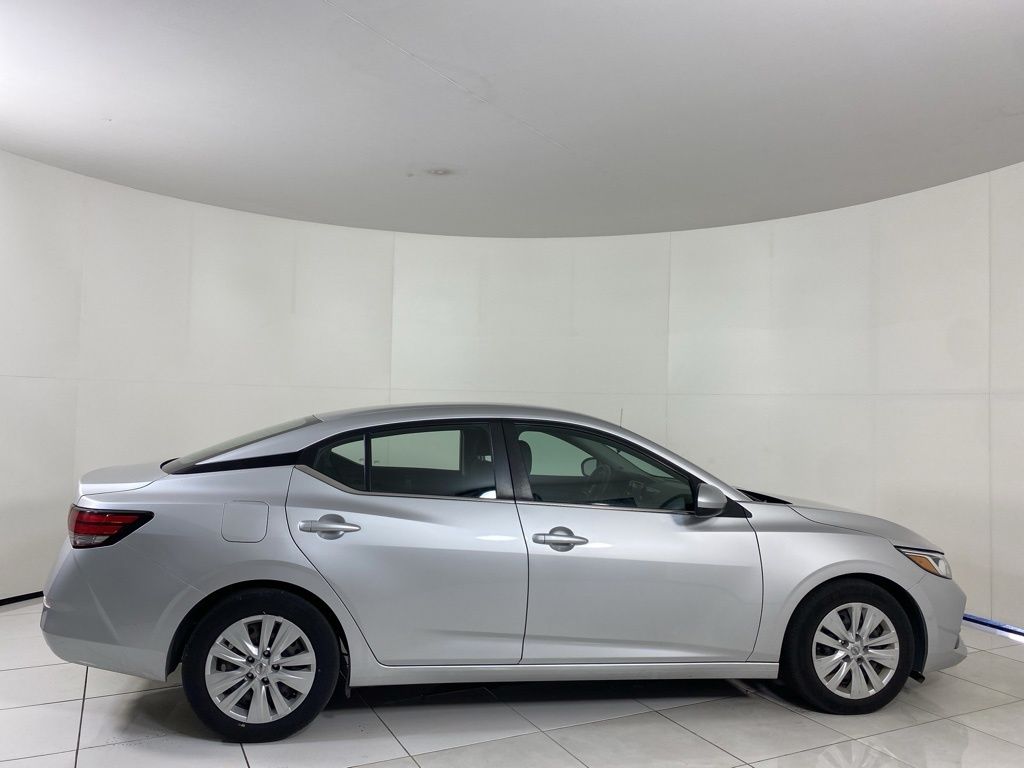 Thumbnail: 2022 Nissan Sentra - 6