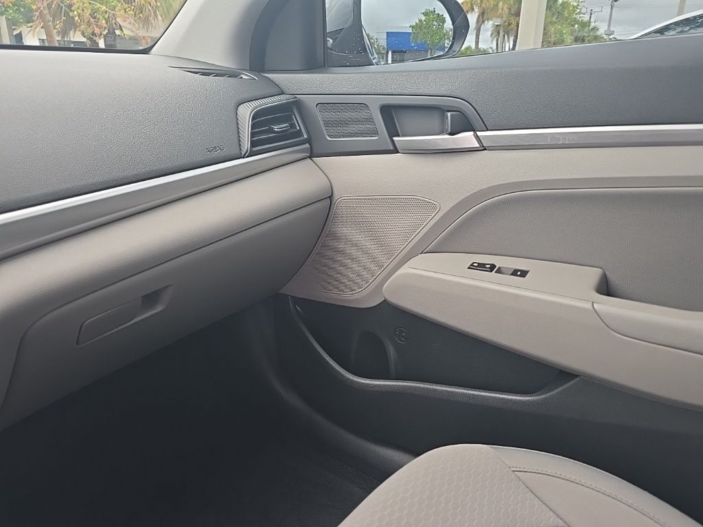 Thumbnail: 2019 Hyundai Elantra - 23
