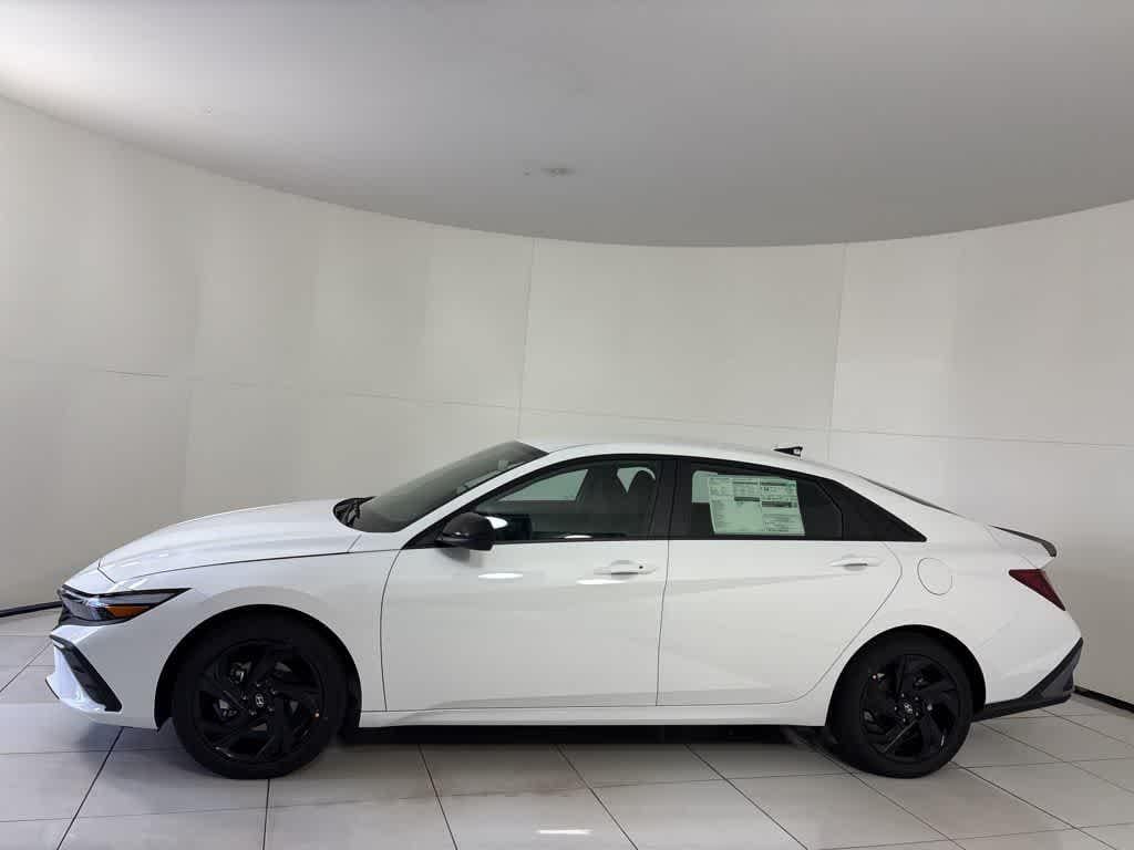 New 2026 Hyundai Elantra SEL Sport Sedan