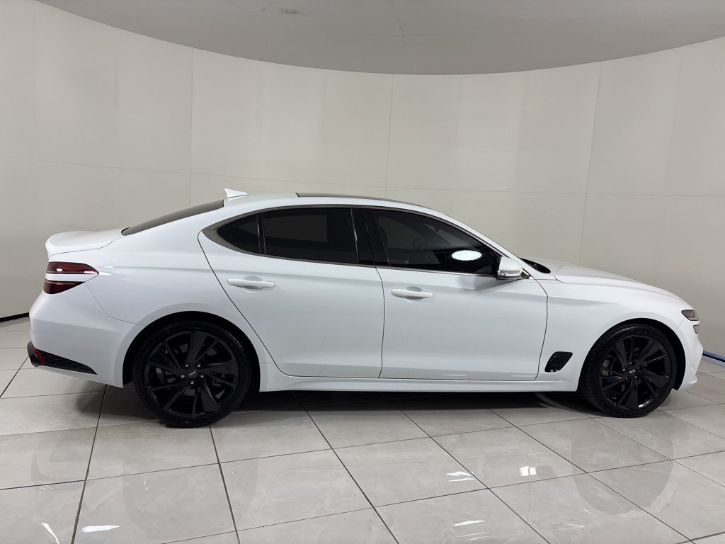 Thumbnail: 2023 Genesis G70 - 6