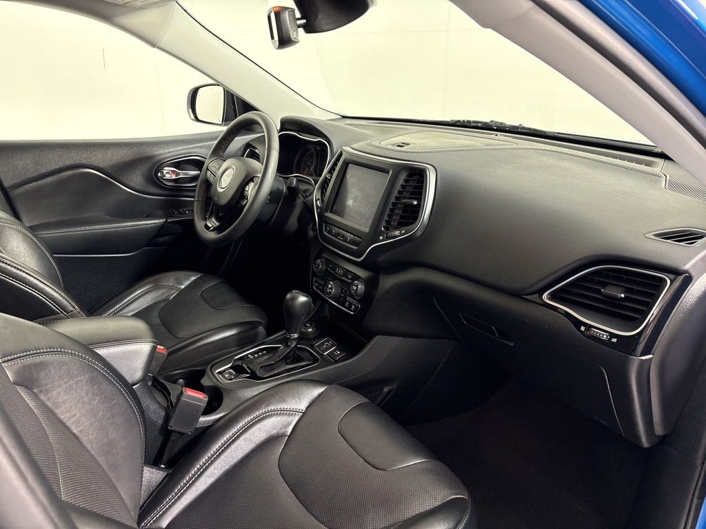 Thumbnail: 2023 Jeep Cherokee - 13