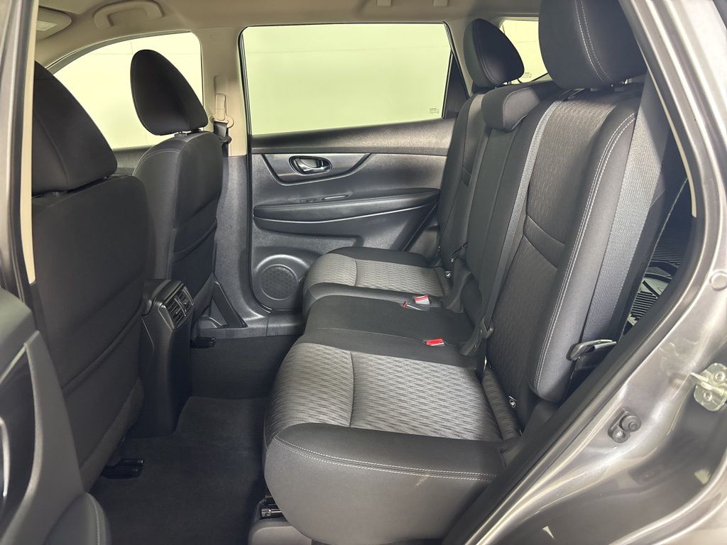 Thumbnail: 2020 Nissan Rogue - 20