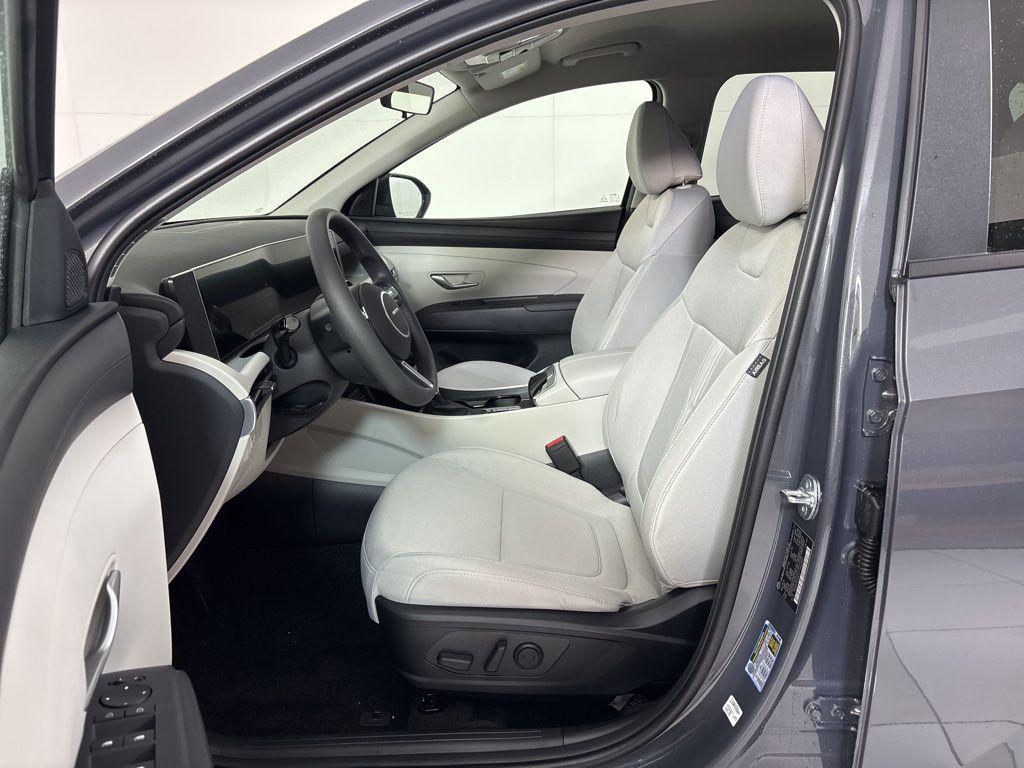 Thumbnail: 2026 Hyundai Tucson - 14