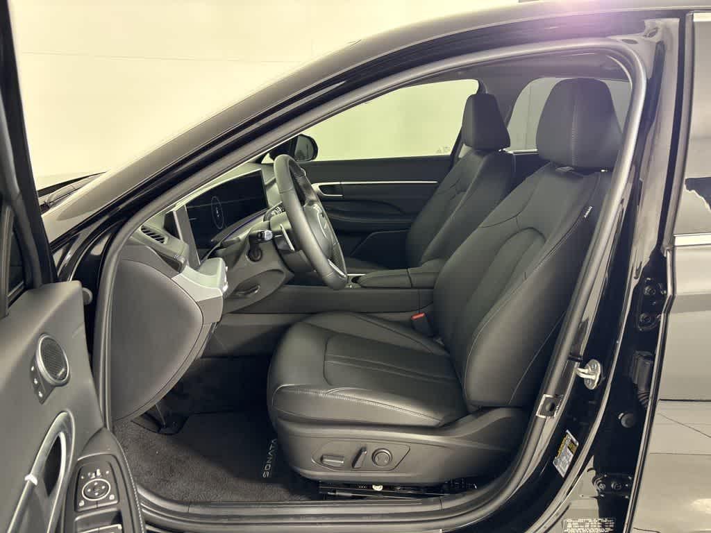 Thumbnail: 2025 Hyundai Sonata - 14