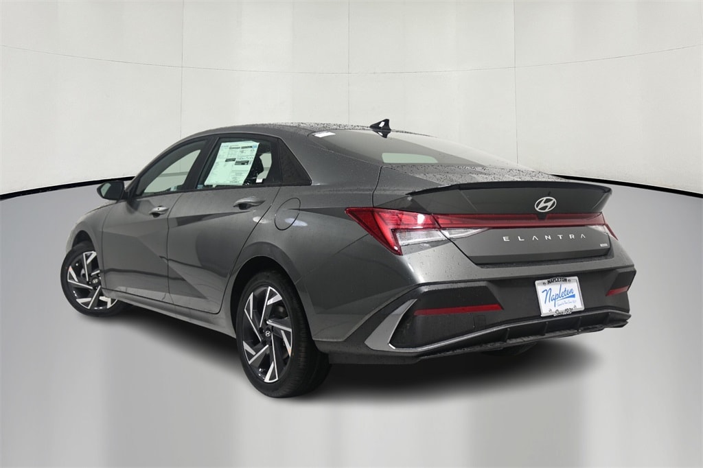 Thumbnail: 2025 Hyundai Elantra - 5