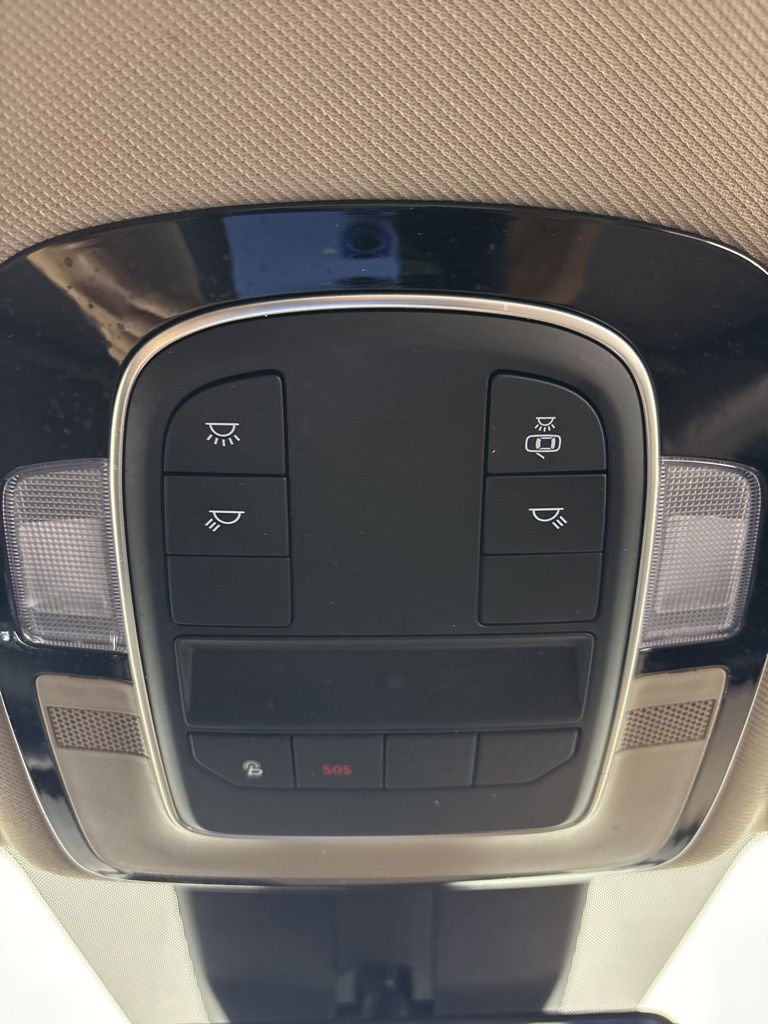 Thumbnail: 2022 Hyundai Santa Fe - 19