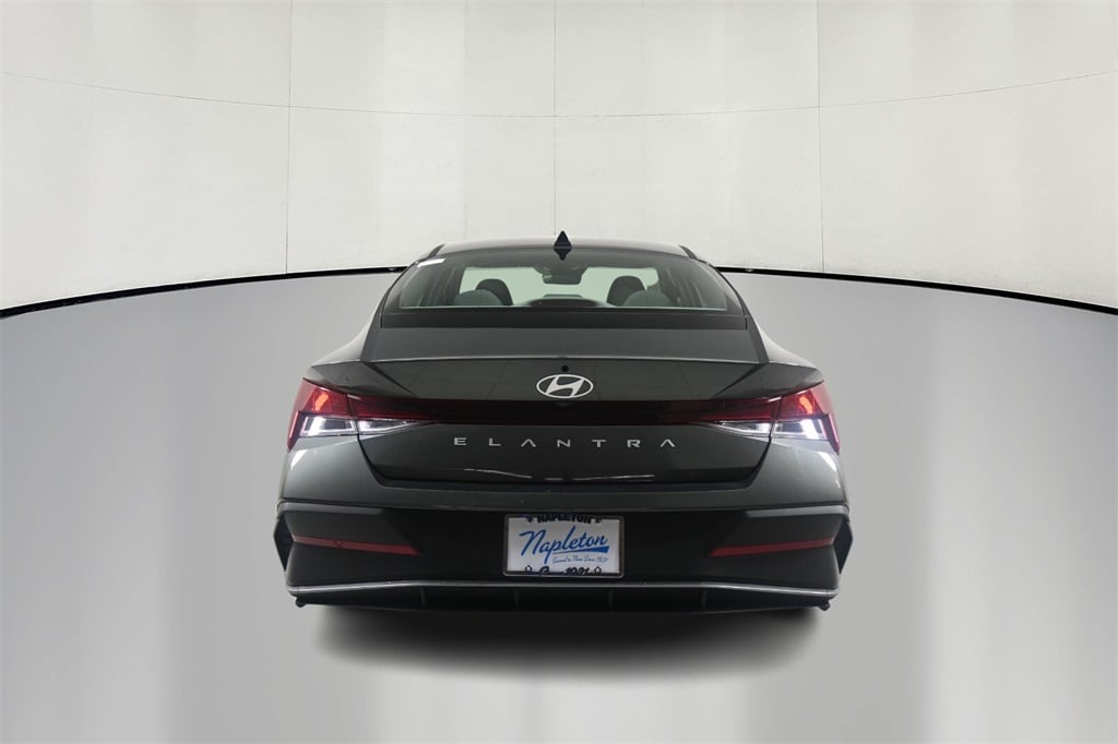 Thumbnail: 2025 Hyundai Elantra - 6