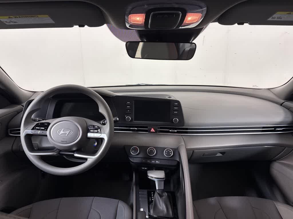 Thumbnail: 2025 Hyundai Elantra - 19