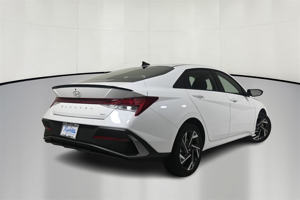 Thumbnail: 2025 Hyundai Elantra - 7