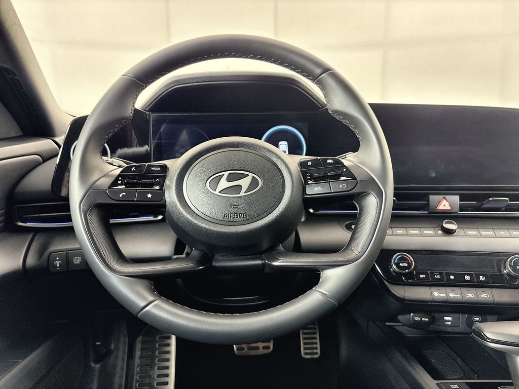 2025 Hyundai Elantra Blue - Photo 11
