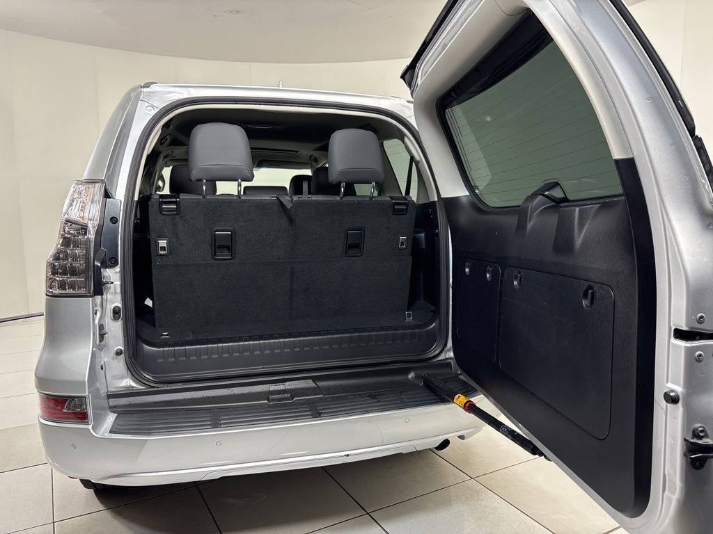 Thumbnail: 2019 Lexus GX - 31