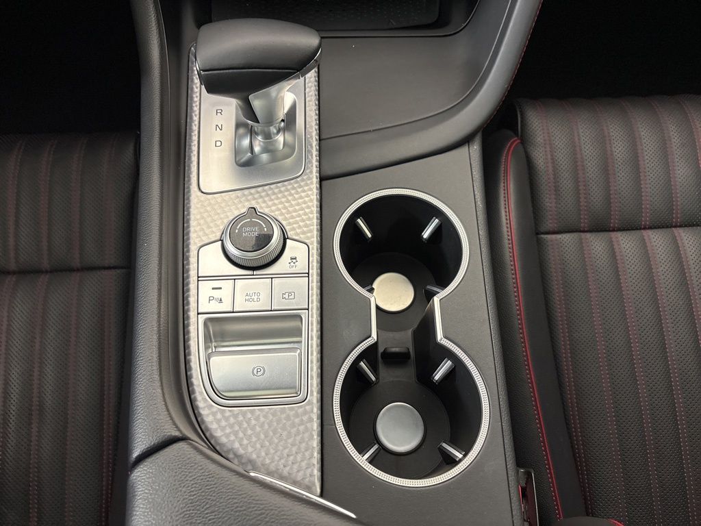 Thumbnail: 2023 Genesis G70 - 27