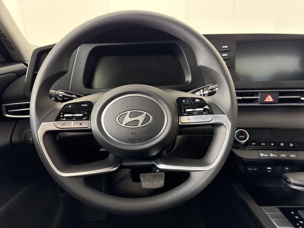 Thumbnail: 2025 Hyundai Elantra - 20