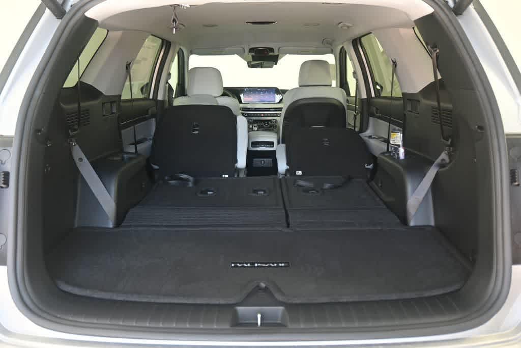 Thumbnail: 2025 Hyundai Palisade - 25