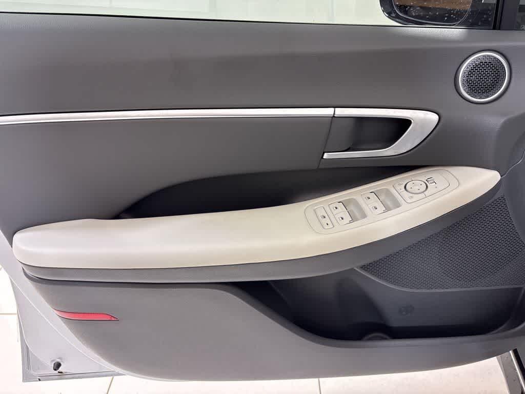 Thumbnail: 2025 Hyundai Sonata - 16