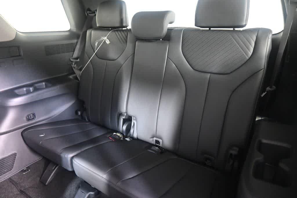 Thumbnail: 2025 Hyundai Palisade - 21