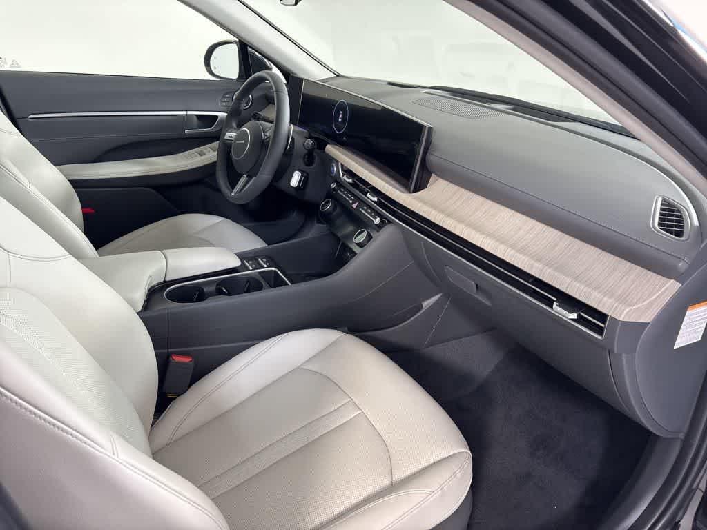 Thumbnail: 2025 Hyundai Sonata - 14