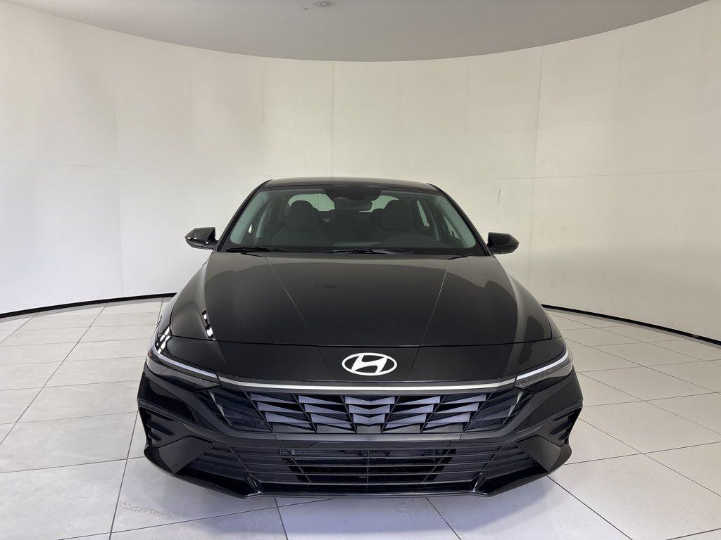 Thumbnail: 2025 Hyundai Elantra - 8