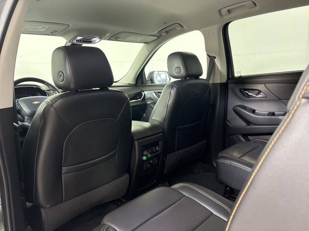 Thumbnail: 2018 Chevrolet Traverse - 19