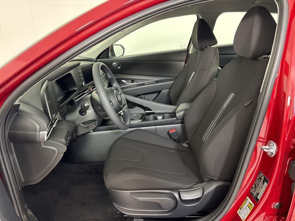 Thumbnail: 2025 Hyundai Elantra - 14