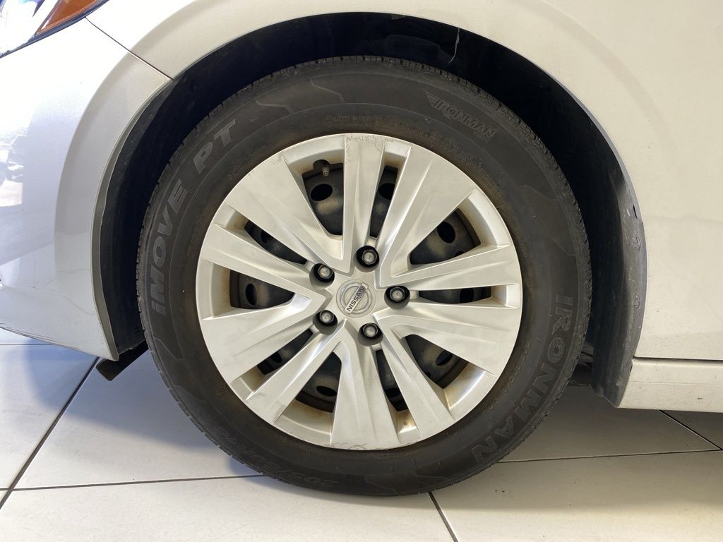 Thumbnail: 2022 Nissan Sentra - 9