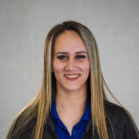 Staff member Evelin Rodriguez from ID_1825d8