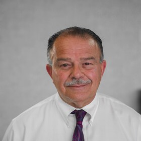 Staff member Nelson Rodriguez from ID_3e53b8