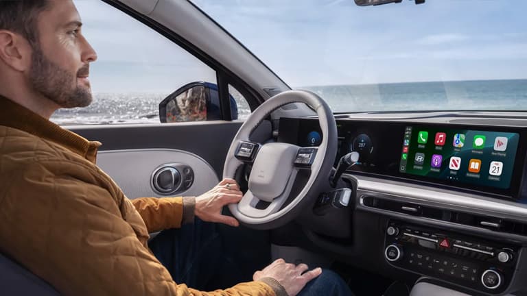 Try out IONIQ 9's long list of standard features with a West Palm Beach Hyundai test drive.
