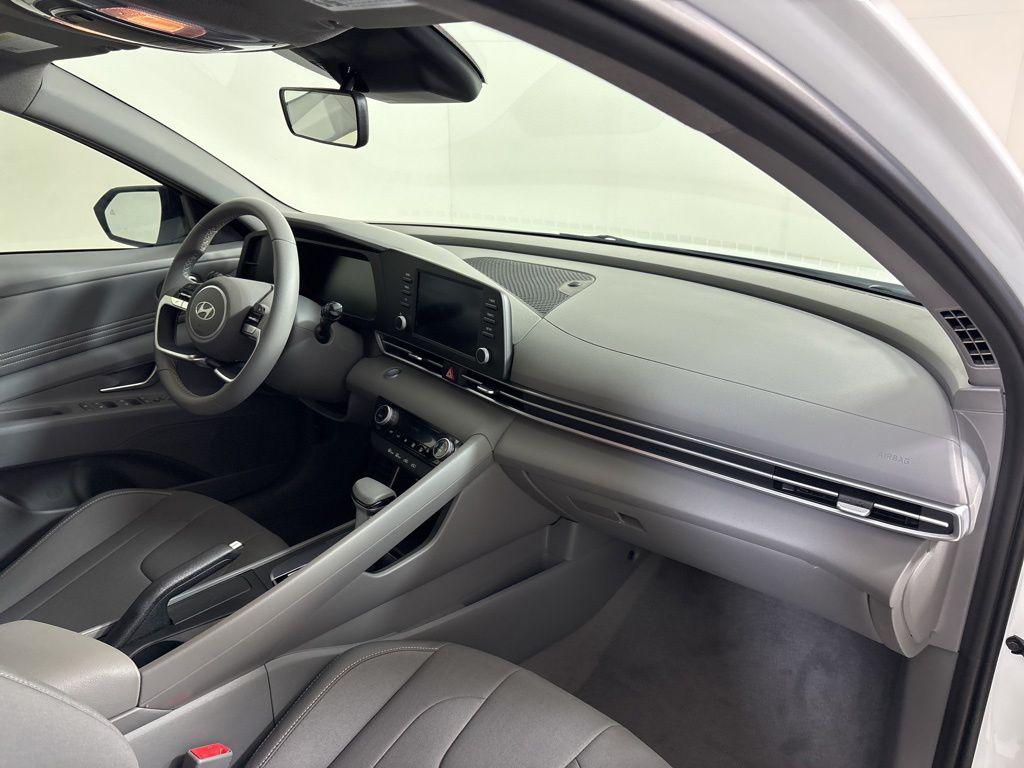 Thumbnail: 2026 Hyundai Elantra - 14