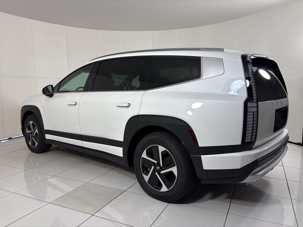 Thumbnail: 2026 Hyundai Ioniq - 4