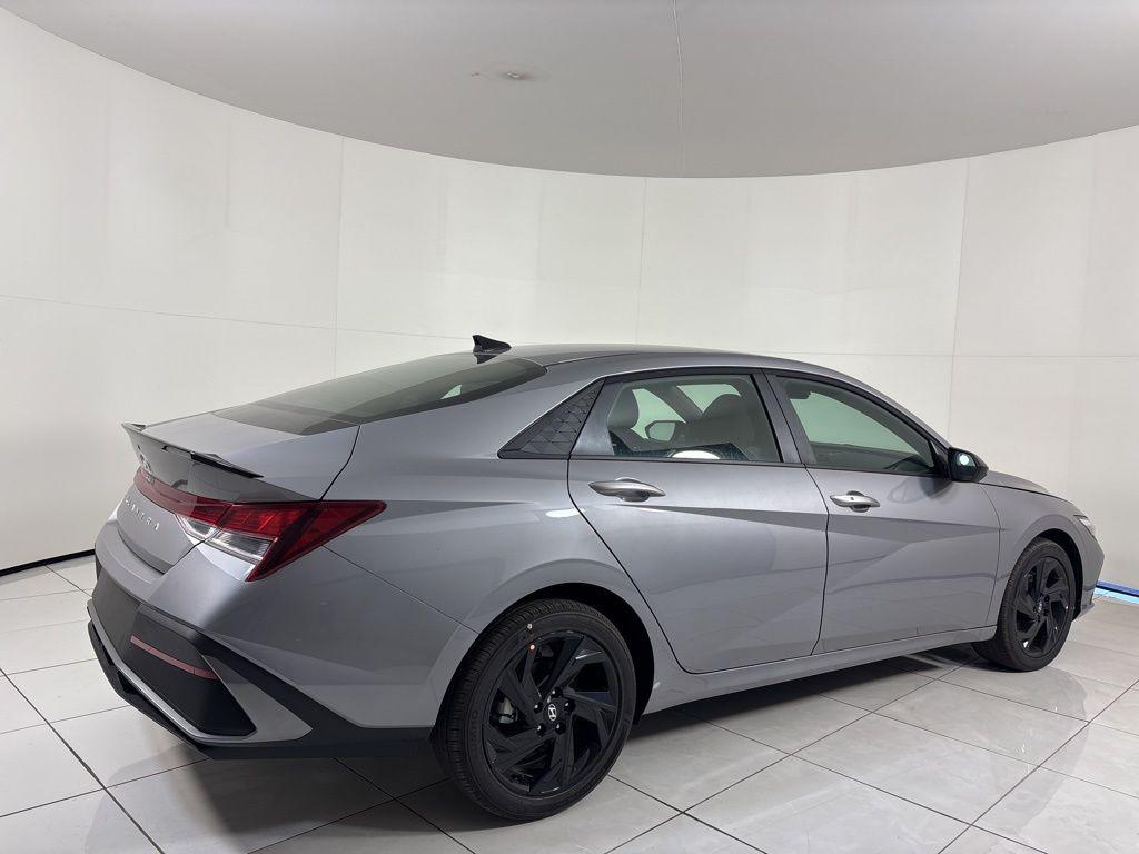 Thumbnail: 2026 Hyundai Elantra - 5