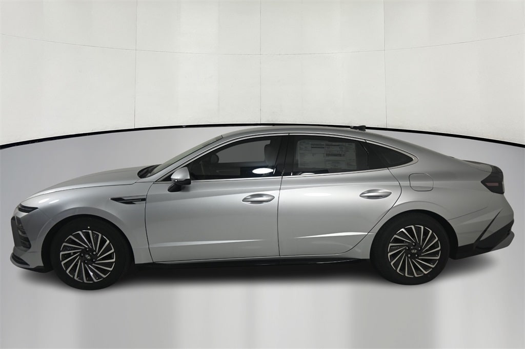 Thumbnail: 2025 Hyundai Sonata - 4